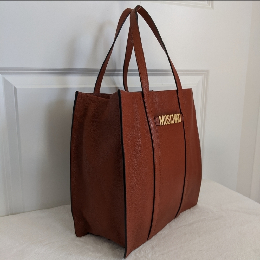 🎁 GIFTED Moschino Pebbled Leather Tote Crossbody - Picture 3 of 8